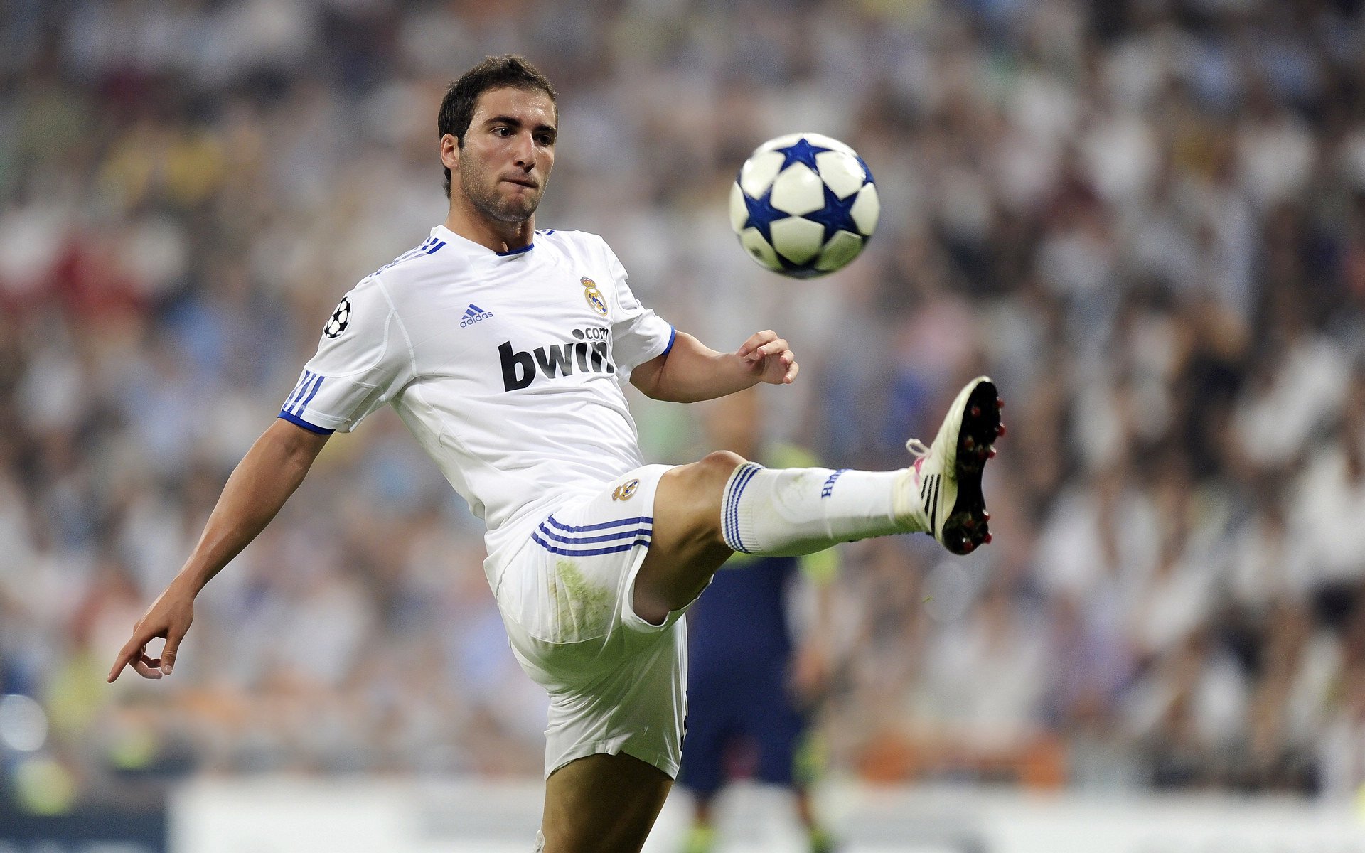 墨西哥队在巴黎奥运会比赛中多次通过中路渗透得分,墨西哥奥运会阵容